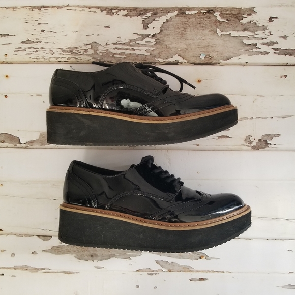 Steve Madden Black Patent Oxford - Size 6 - Picture 6 of 11